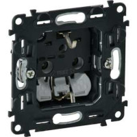 Legrand 753021 Valena IN'MATIC.Силовая розетка 2К+З 16А 250В.Безвинтовые зажимы.